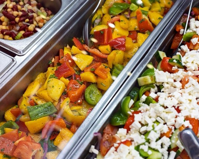 Photographie Amir — wraps, salades et détails
